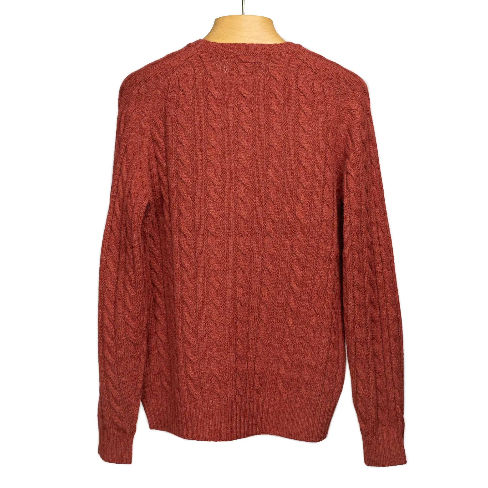 Cable crewneck sweater in brick red wool