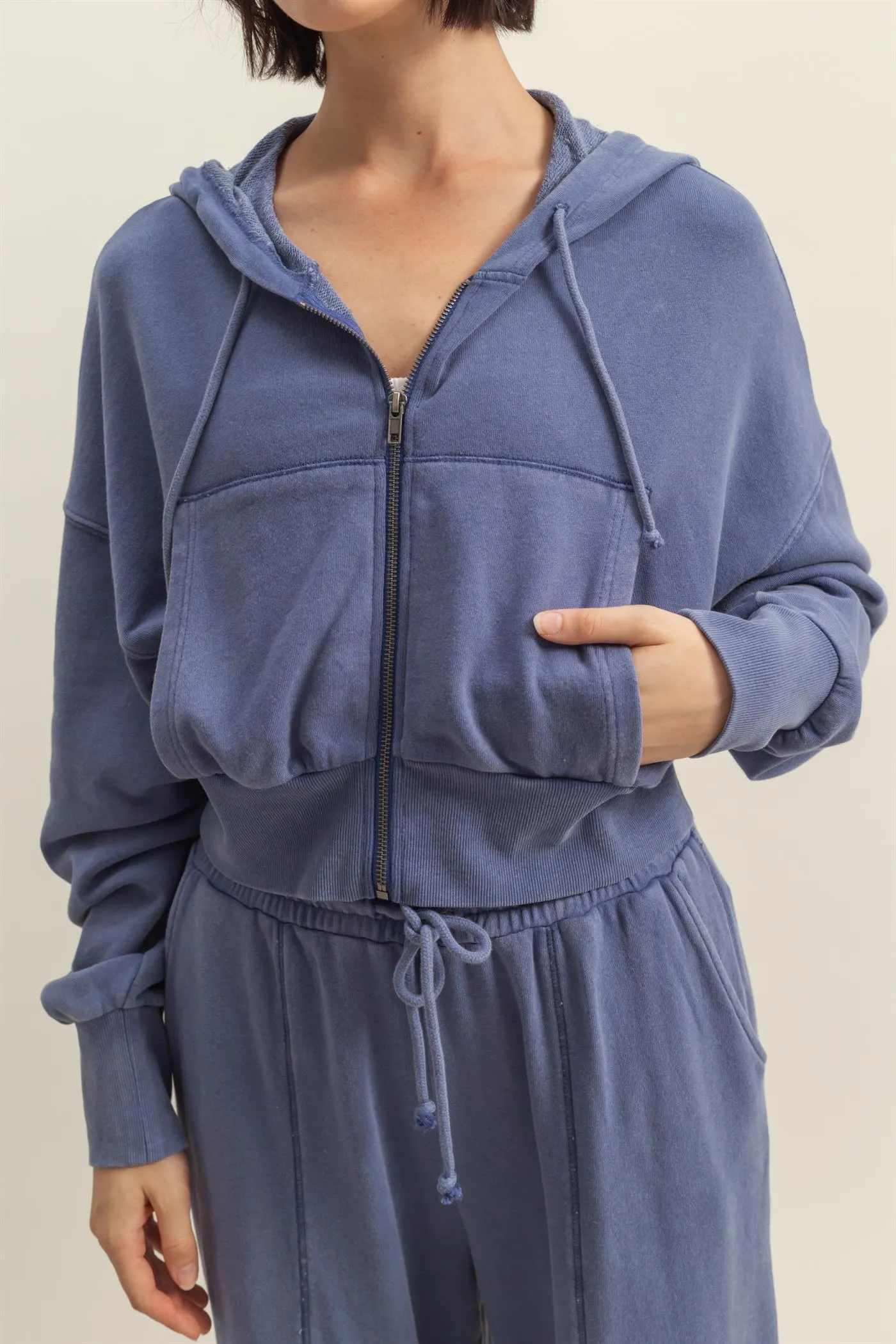 DZ25A427-Long Sleeve Cropped Washed Zip Up Hoodie